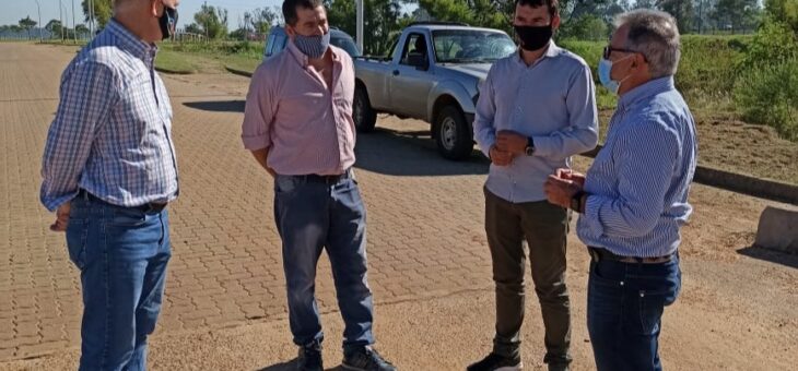 EL PRESIDENTE DE LA COMISIÓN TÉCNICA MIXTA DE SALTO GRANDE EN SANTA ANA