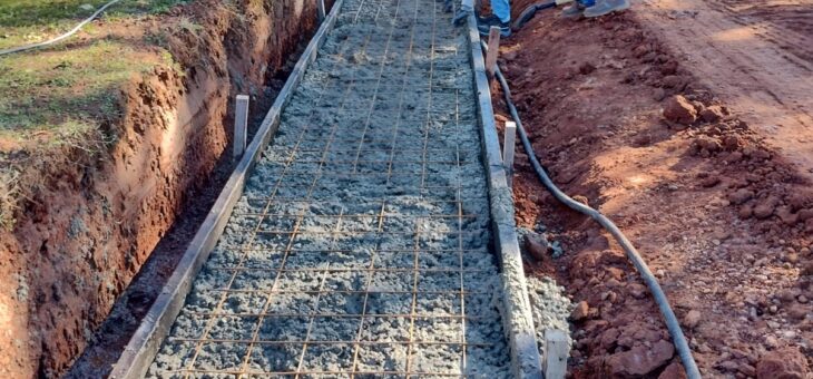 CORDÓN CUNETA Y SANEAMIENTO EN LA PLANTA URBANA