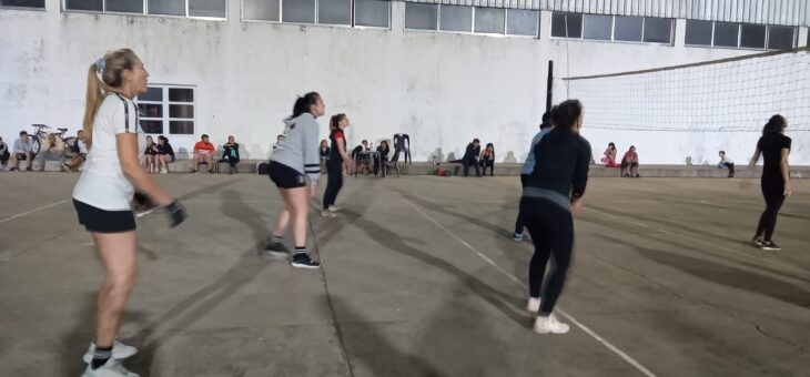 COMENZÓ EL TALLER DE VOLEY