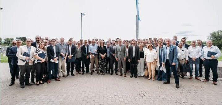 REUNIÓN CON GOBERNADOR
