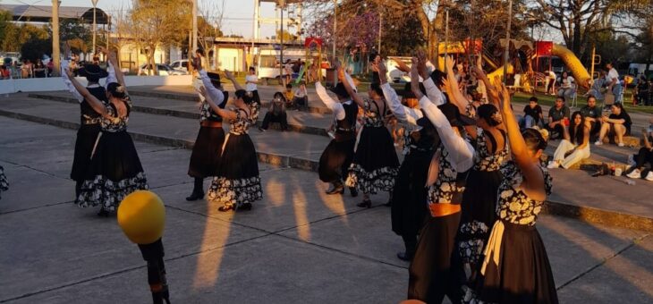 SANTA ANA DISFRUTÓ EL FOLCLORE