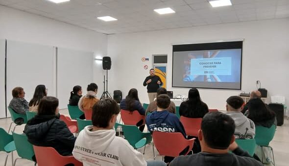 ADICCIONES, UN PROBLEMA DE TODOS